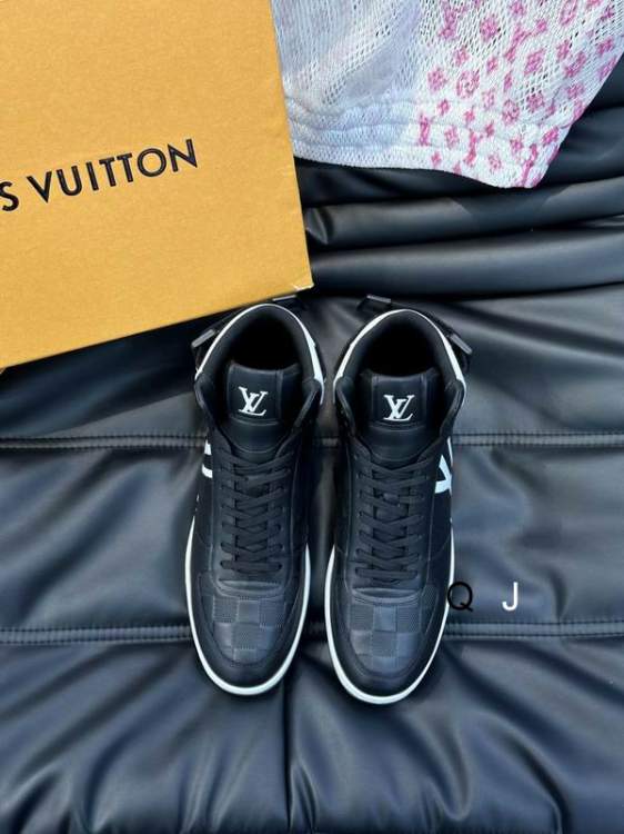 Picture of Louis Vuitton Shoes _SKULVsz38-45J100412279
